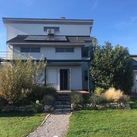 Lakeside Villa Фрауенкирхен Екстериор снимка