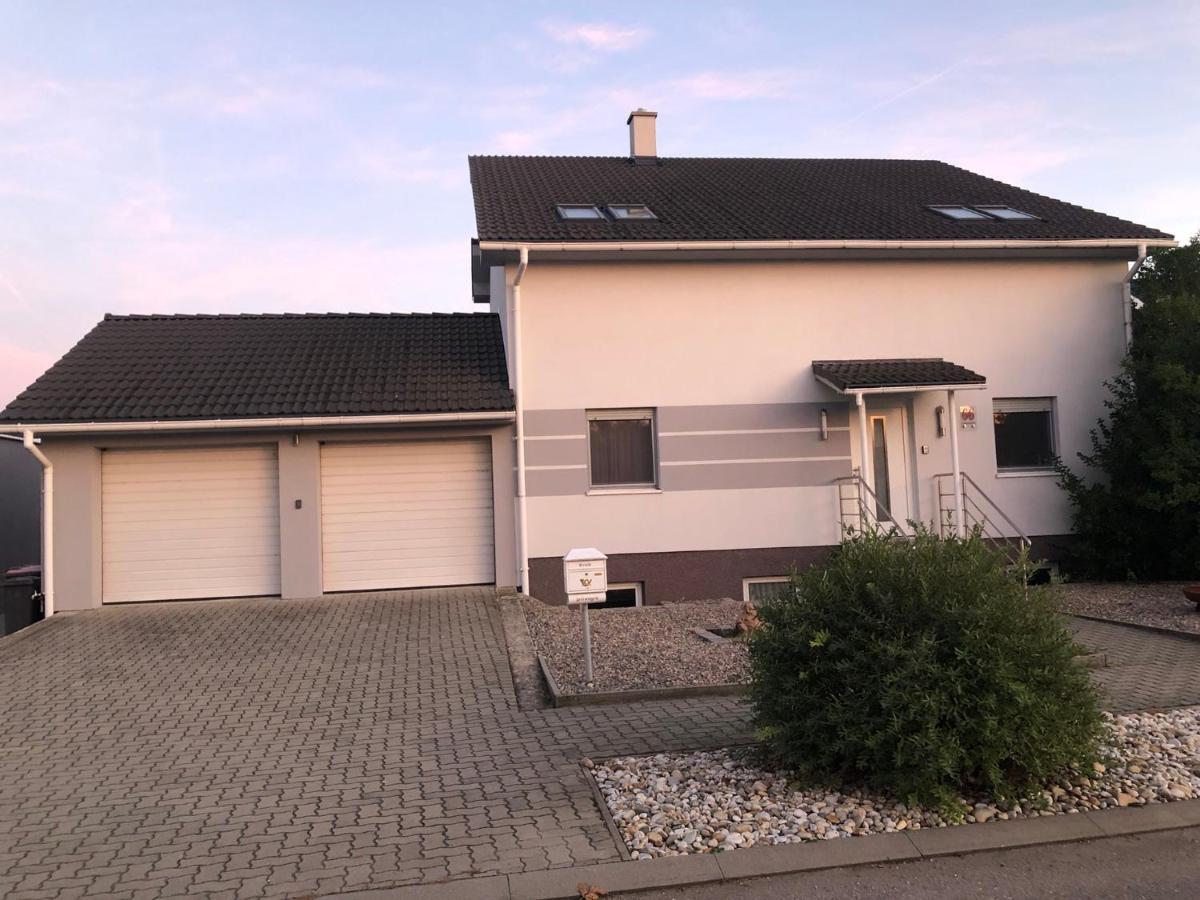 Lakeside Villa Фрауенкирхен Екстериор снимка